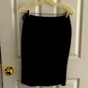 Liz Claiborne Classic Petites Pencil skirt. Midnight navy. Size 6P